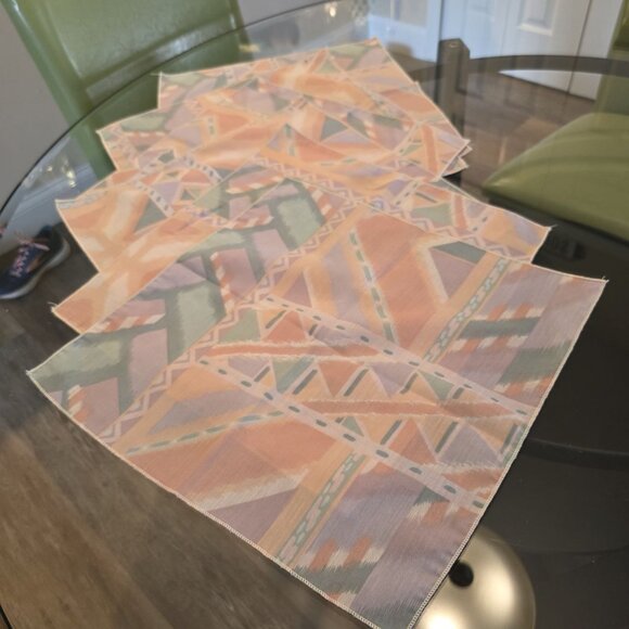 VTG Tribal Ikat Style Fabric Napkins‎ Set Of 6 Peach & Pastel Colors 14.5"x15" - Picture 2 of 11